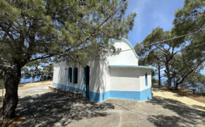 Kirche Agios Panteleimonas.