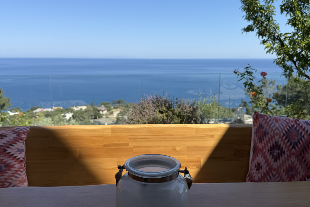 Ausblick von der Terrasse unseres Quartiers.
