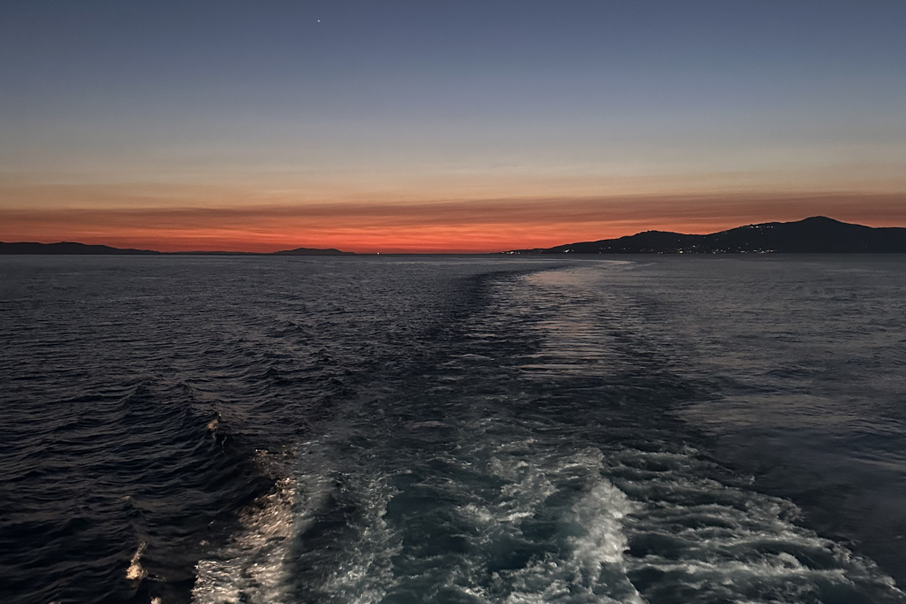 Abendstimmung an Bord der Fähre von Syros nach Ikaria.