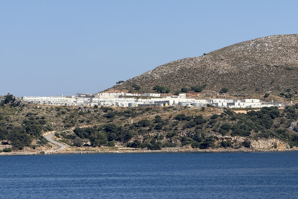 Das geschlossene Auffanglager auf Leros nahm 2021 seinen Betrieb auf.