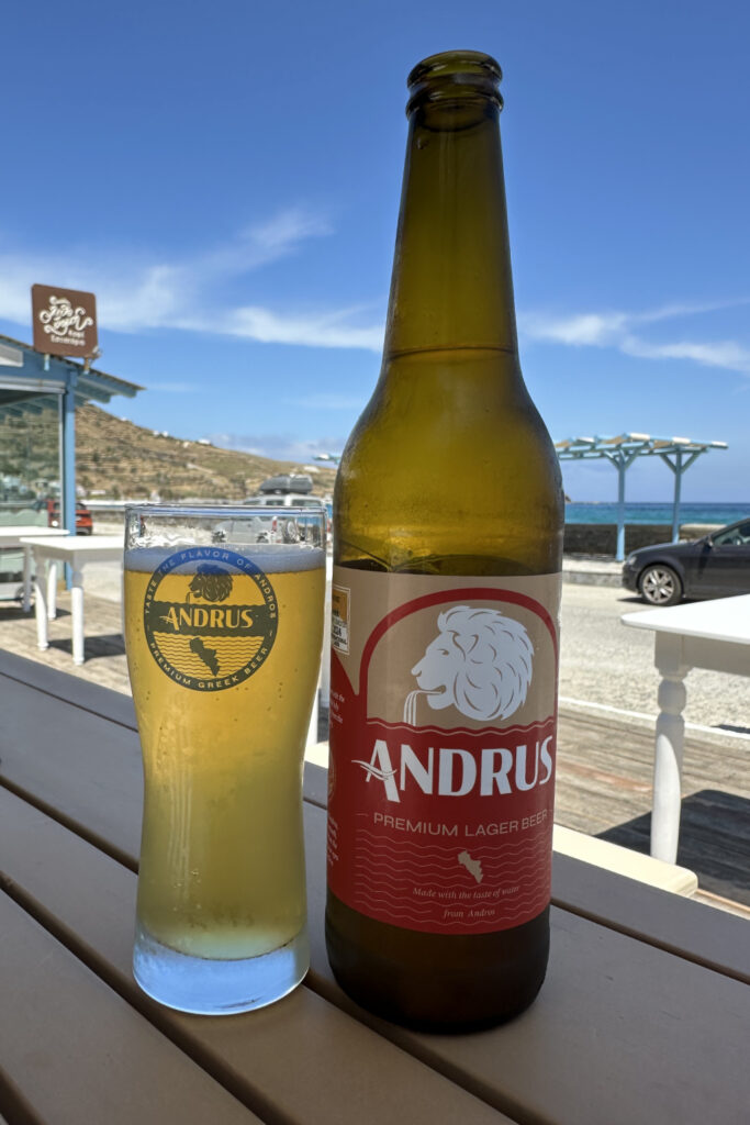 Andrus Premium-Lager, gebraut auf Andros.
